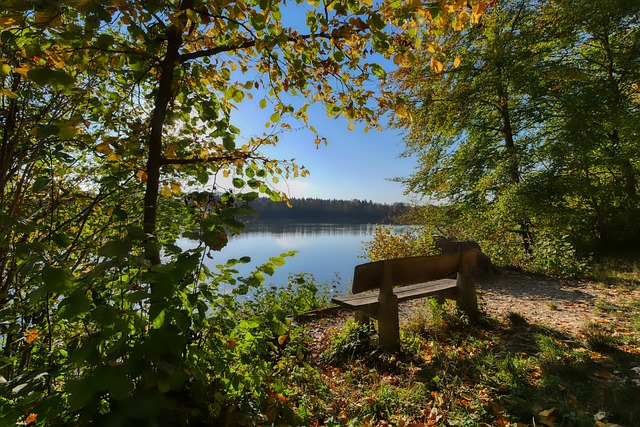 靠较为明显 靠较为明显